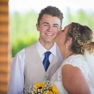 Meet your Posher, Cameron